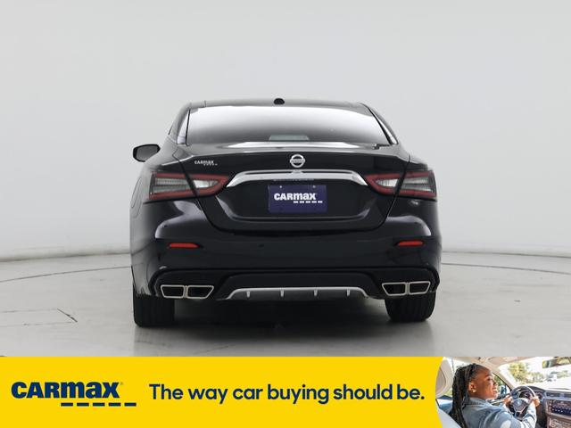 Photo of 2021 Black Nissan Maxima