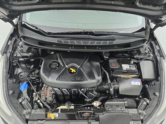 Photo of 2015 Black Hyundai ELANTRA
