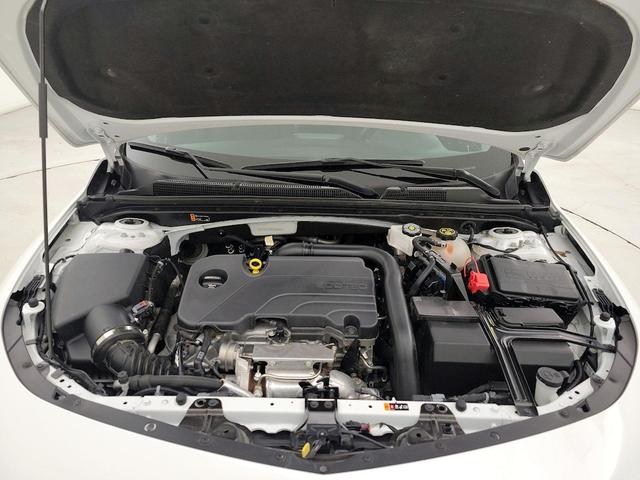 Photo of 2023 White Chevrolet Malibu