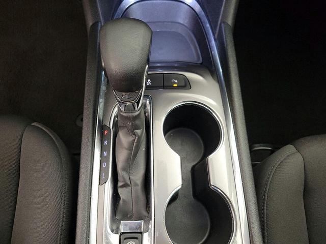 Photo of 2023 White Chevrolet Malibu