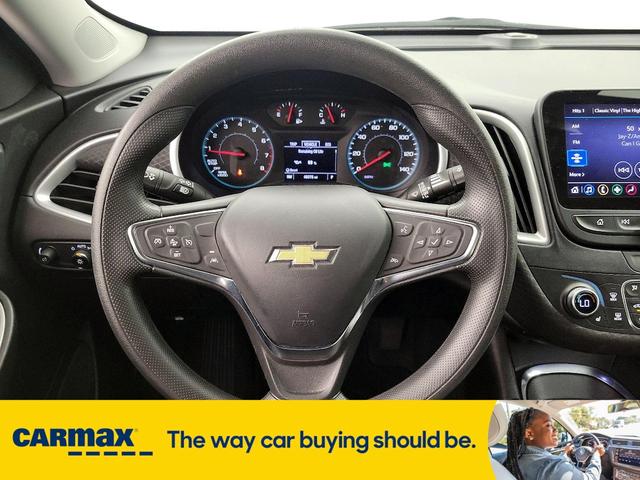 Photo of 2023 White Chevrolet Malibu