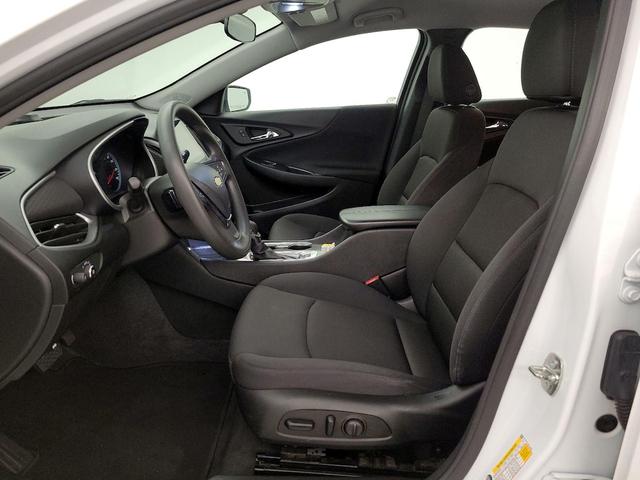 Photo of 2023 White Chevrolet Malibu