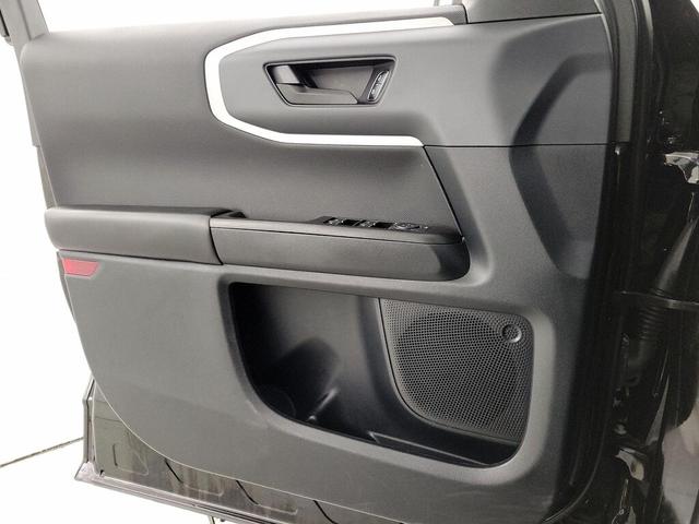 Photo of 2022 Black Ford Bronco Sport
