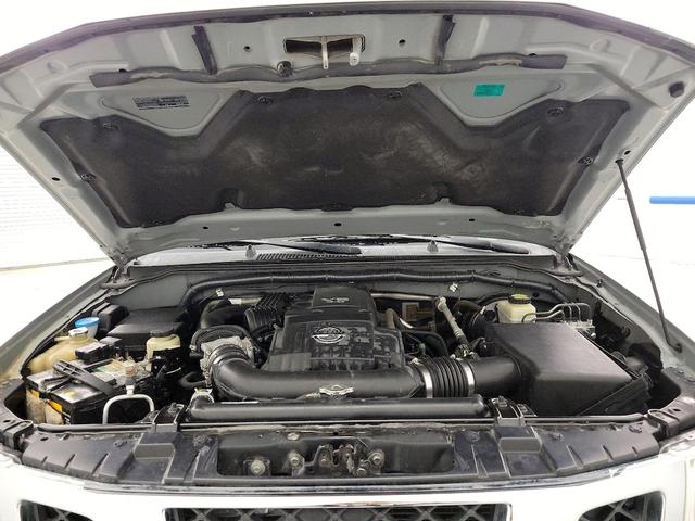 Photo of 2015 Silver Nissan Frontier