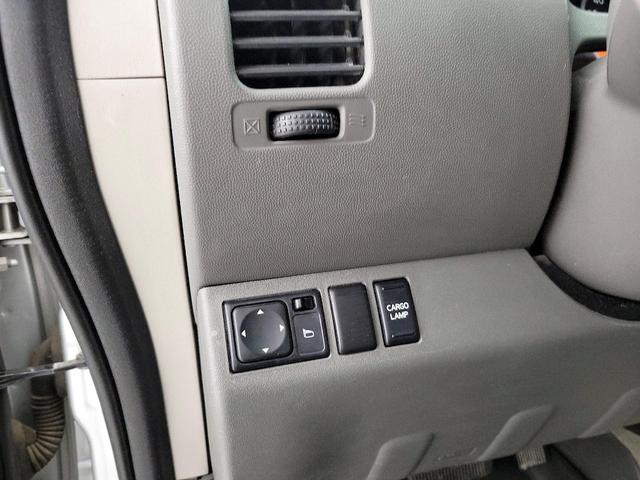 Photo of 2015 Silver Nissan Frontier