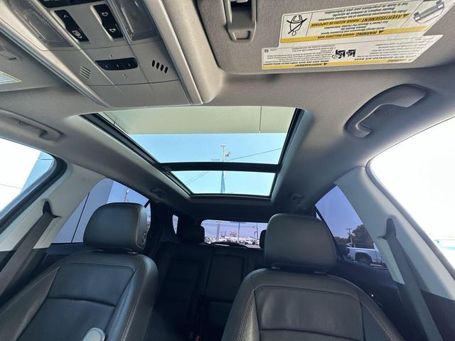 Photo of 2020 Mosaic Black Metallic Chevrolet Equinox