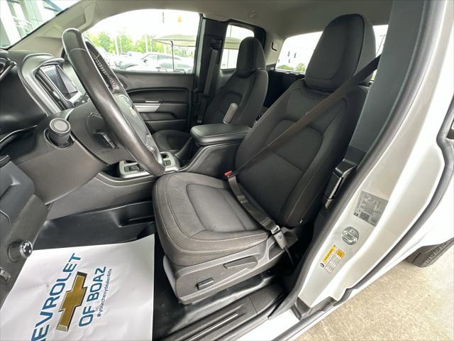 Photo of 2022 Summit White Chevrolet Colorado