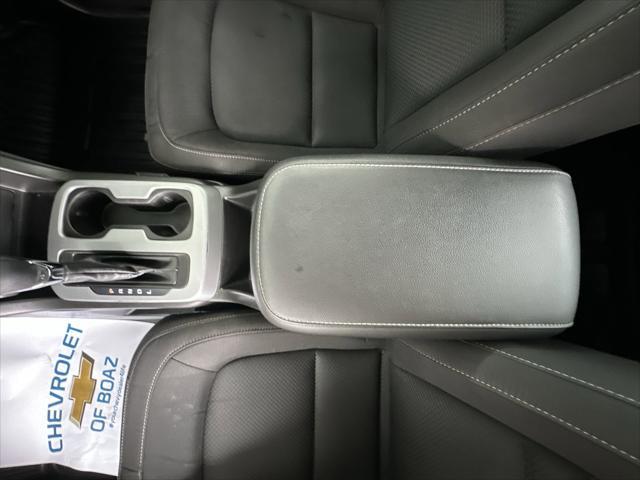 Photo of 2022 Summit White Chevrolet Colorado