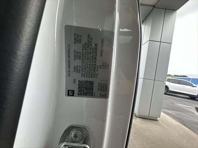 Photo of 2022 Summit White Chevrolet Colorado