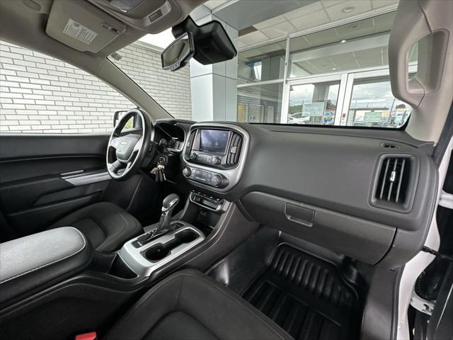 Photo of 2022 Summit White Chevrolet Colorado