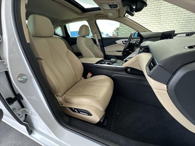 Photo of 2022 Platinum White Pearl Acura TLX