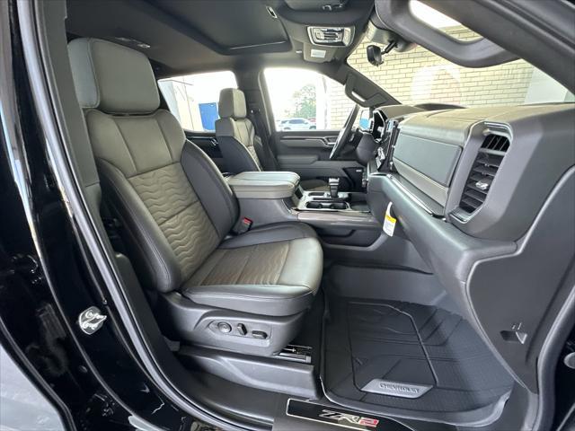 Photo of 2025 Black Chevrolet Silverado 1500