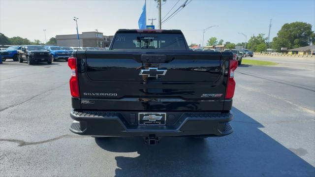 Photo of 2025 Black Chevrolet Silverado 1500
