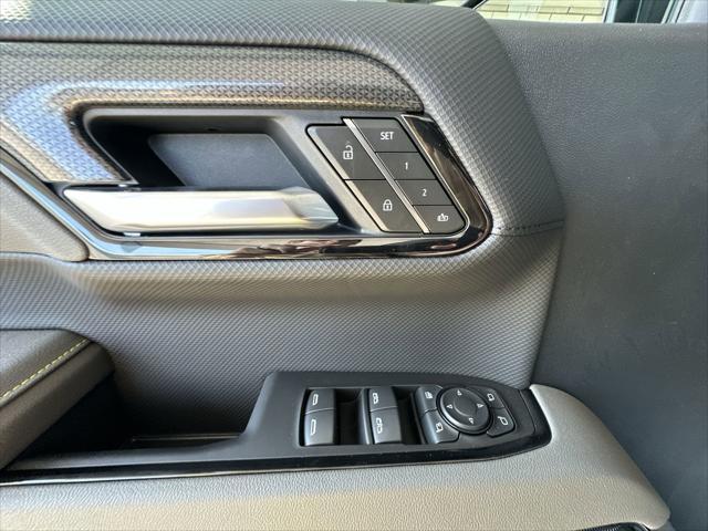 Photo of 2025 Black Chevrolet Silverado 1500