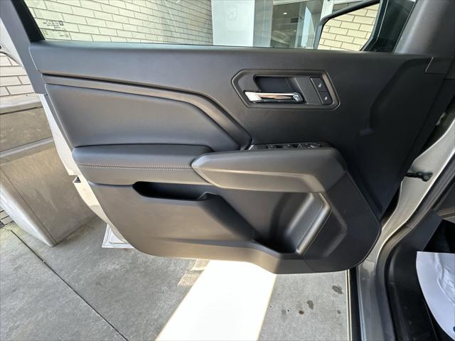 Photo of 2025 Gray Chevrolet Colorado