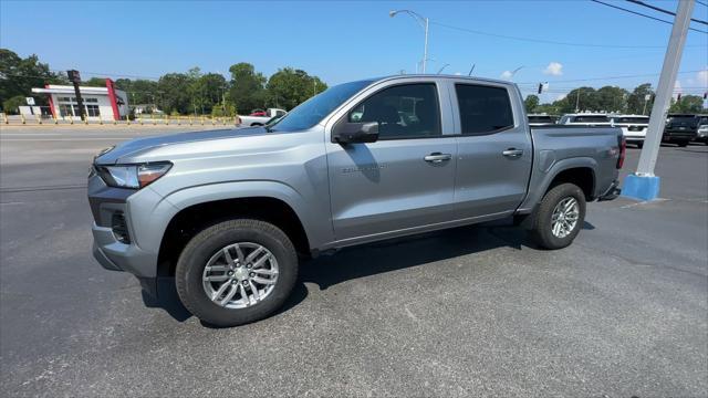 Photo of 2025 Gray Chevrolet Colorado