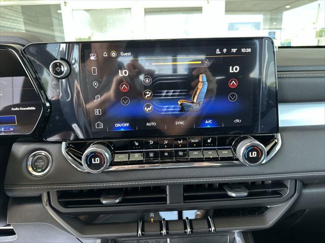 Photo of 2025 Gray Chevrolet Colorado