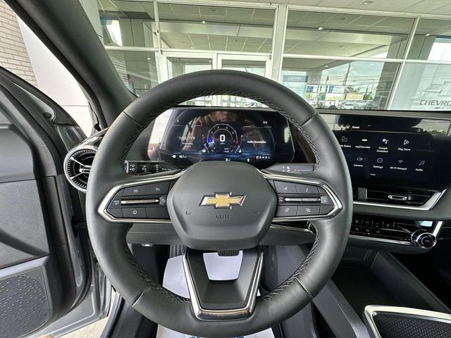 Photo of 2026 Gray Chevrolet Equinox