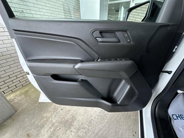 Photo of 2026 White Chevrolet Colorado