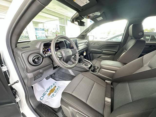 Photo of 2026 White Chevrolet Colorado