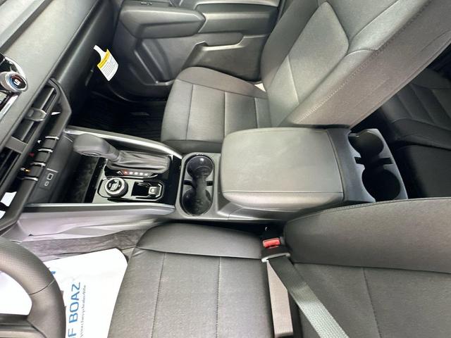 Photo of 2026 White Chevrolet Colorado