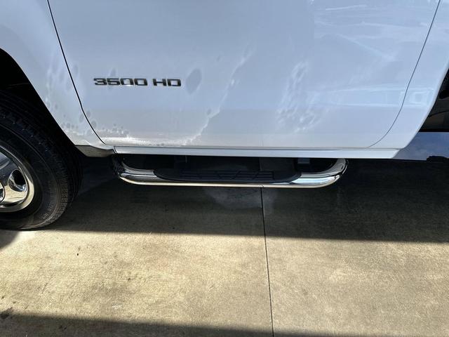 Photo of 2015 Summit White Chevrolet Silverado 3500