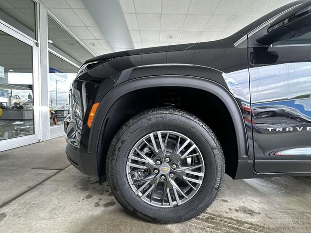 Photo of 2026 Black Chevrolet Traverse