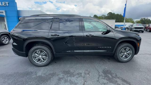 Photo of 2026 Black Chevrolet Traverse