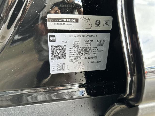 Photo of 2026 Black Chevrolet Traverse