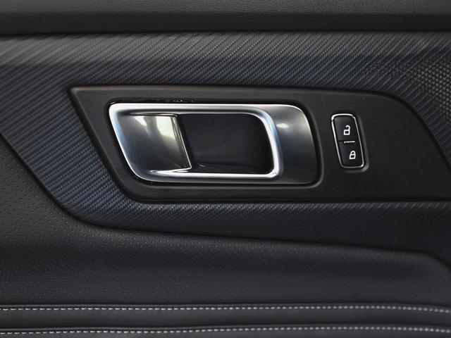 Photo of 2024 Vapor Blue Metallic Ford Mustang