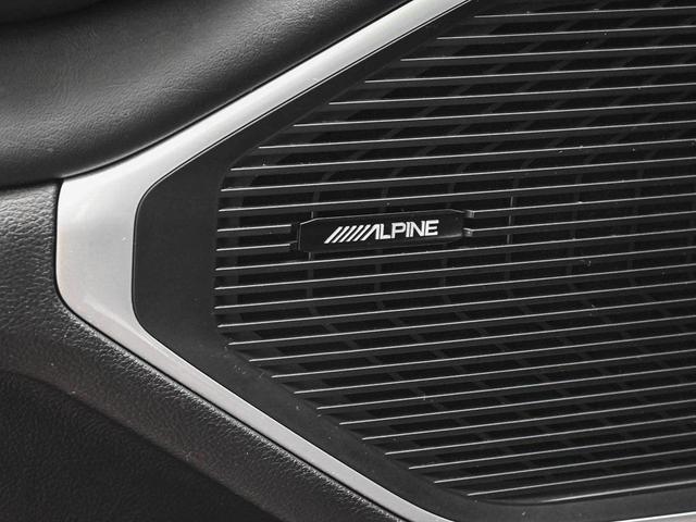 Photo of 2024 Diamond Black Jeep Wagoneer