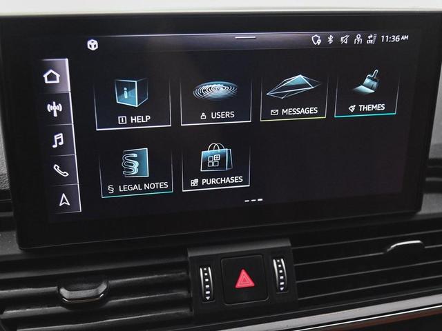 Photo of 2023 Glacier White Metallic Audi Q5