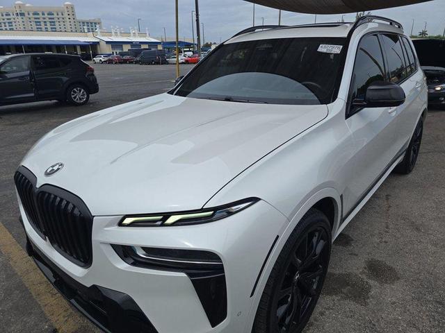 2023 BMW X7