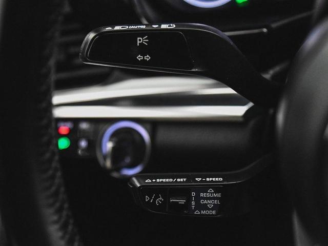 Photo of 2021 Dolomite Silver Metallic Porsche Panamera