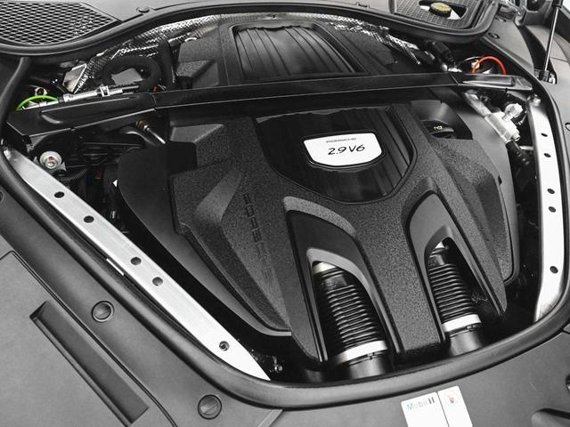 Photo of 2021 Dolomite Silver Metallic Porsche Panamera