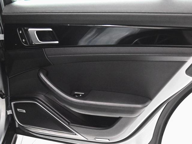 Photo of 2021 Dolomite Silver Metallic Porsche Panamera