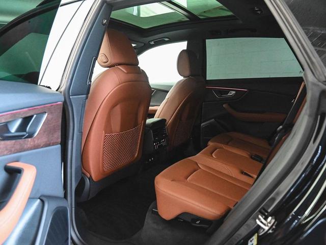 Photo of 2025 Mythos Black Metallic Audi Q8