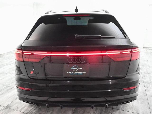 Photo of 2025 Mythos Black Metallic Audi Q8