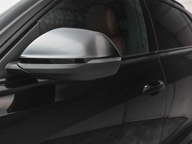 Photo of 2025 Mythos Black Metallic Audi Q8