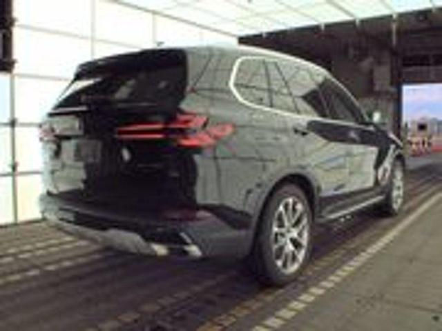 Photo of 2025 Black Sapphire Metallic BMW X5