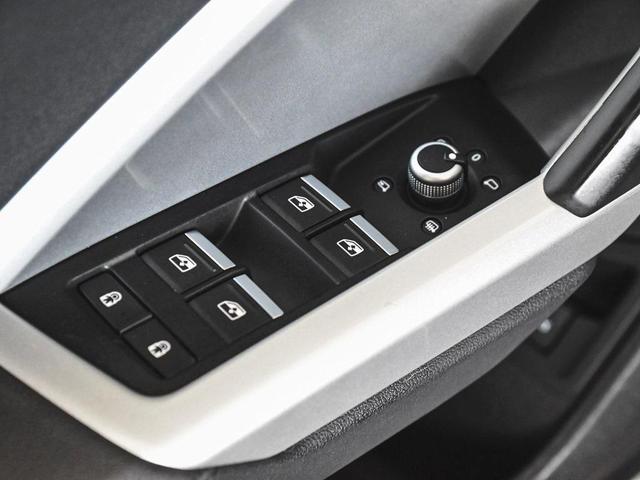 Photo of 2022 Chronos Gray Metallic Audi Q3