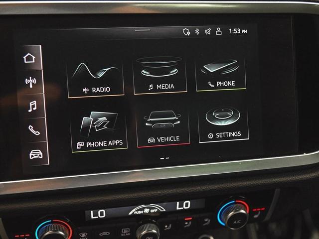 Photo of 2022 Chronos Gray Metallic Audi Q3