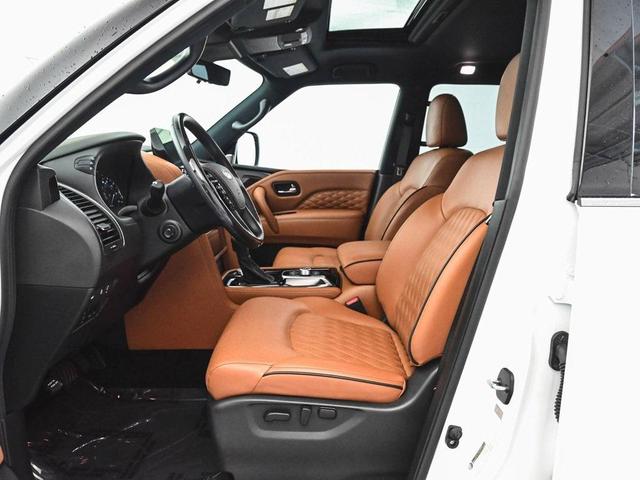 Photo of 2024 Moonstone White INFINITI QX80