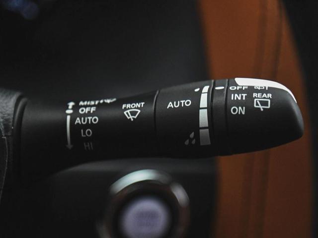 Photo of 2024 Moonstone White INFINITI QX80