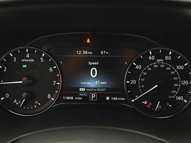 Photo of 2024 Moonstone White INFINITI QX80