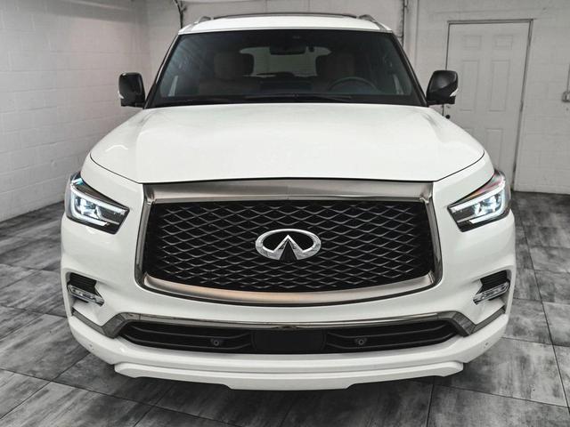 Photo of 2024 Moonstone White INFINITI QX80