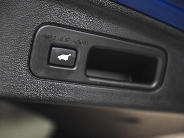 Photo of 2025 Apex Blue Pearl Acura MDX