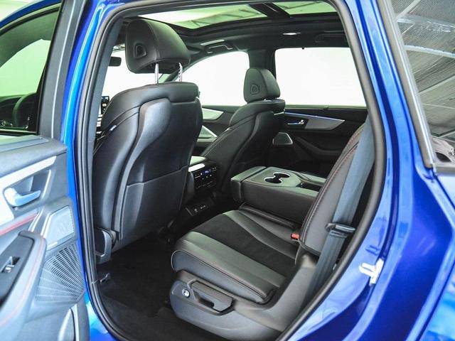 Photo of 2025 Apex Blue Pearl Acura MDX
