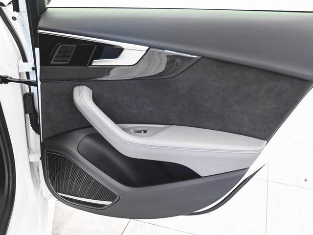 Photo of 2022 Ibis White Audi S4