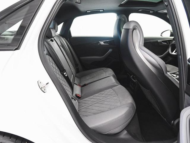 Photo of 2022 Ibis White Audi S4